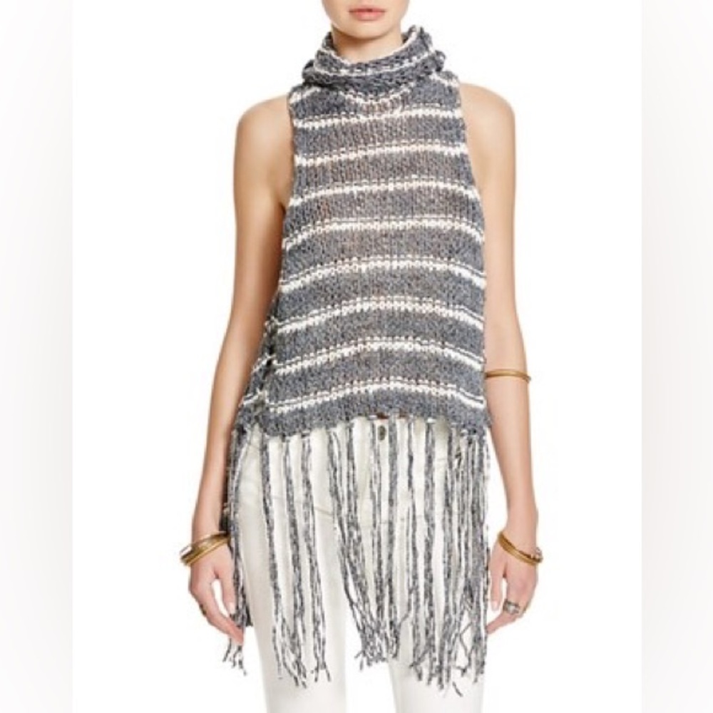 Iconic Free People Folksong Gray and White Fringe Knit Sleeveless Top